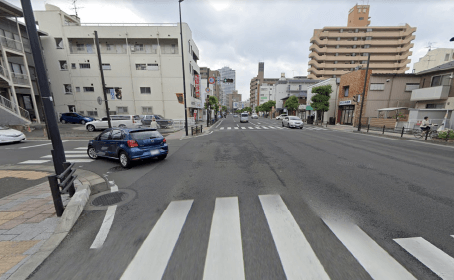 最初のT字路（E）